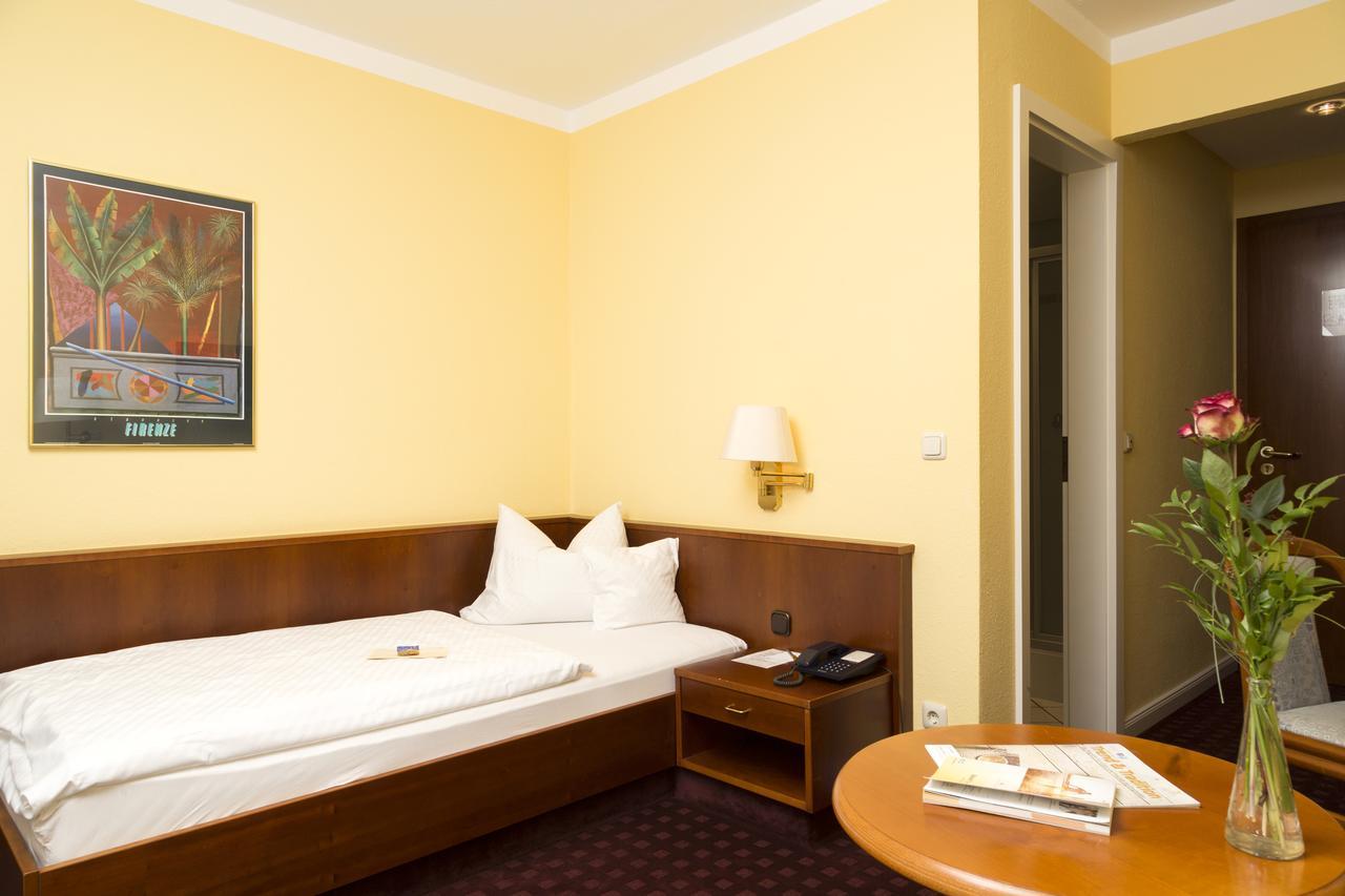 Ringhotel Residenz Wittmund Εξωτερικό φωτογραφία